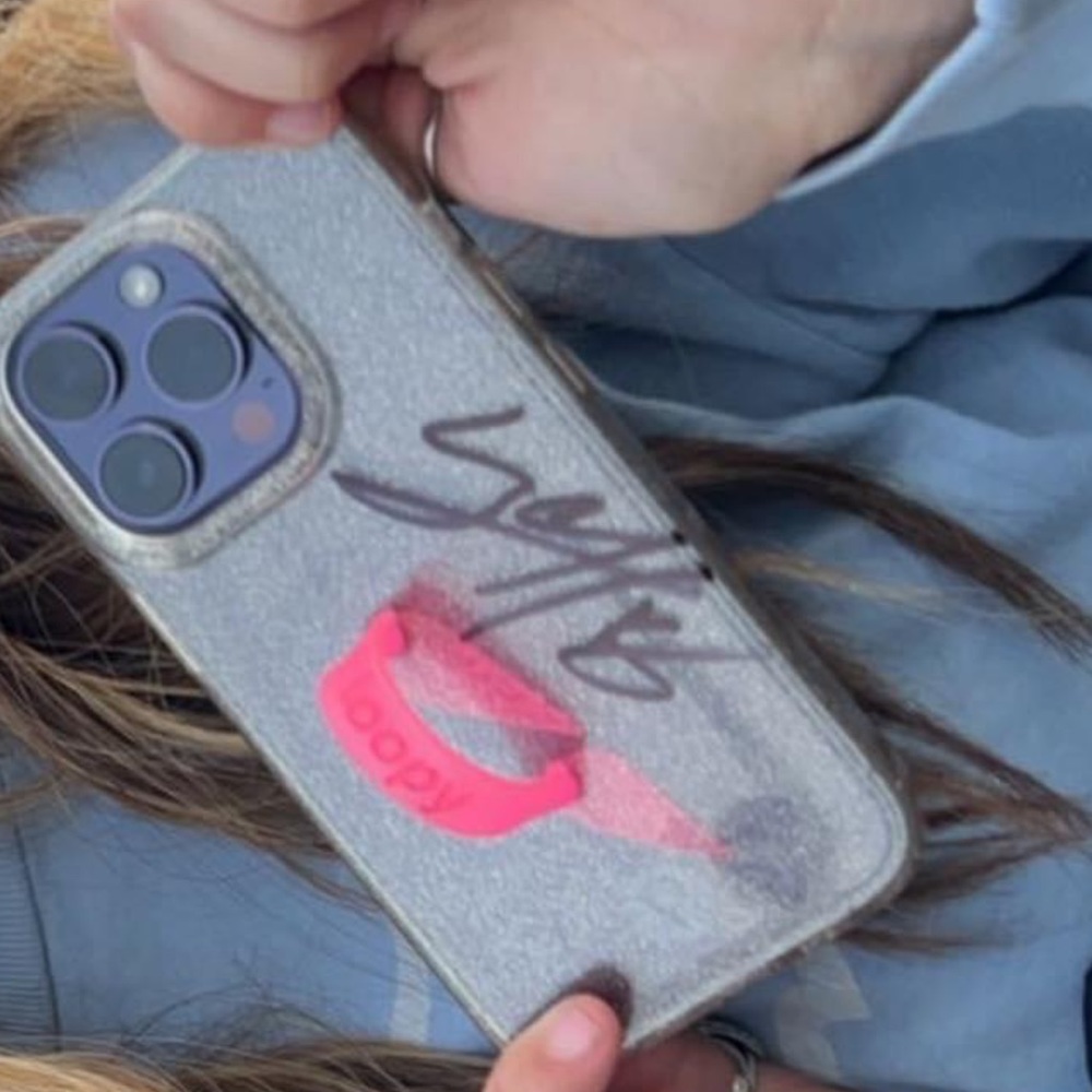Loopy phone case